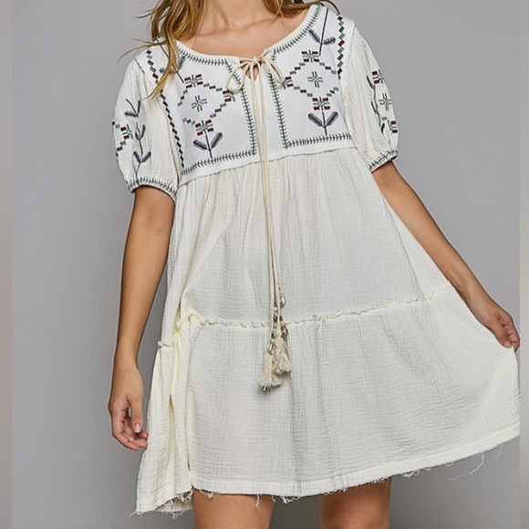 44. POL 🛑 COST!LAST 1!! Midi Dress White Embroidered Aztec Gauze tunic - Picture 2 of 8